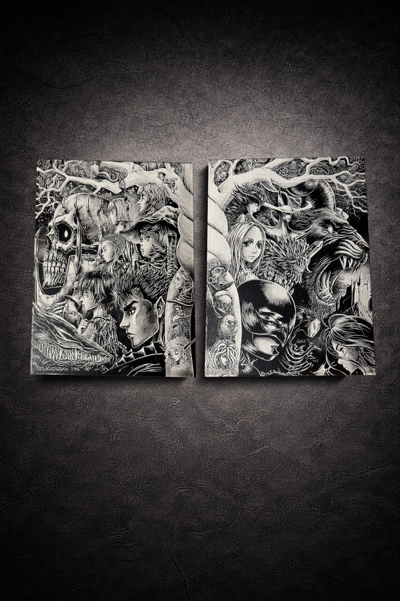 Diptyque de tableaux dark fantasy formant une scène épique avec guerrier et créatures mythiques en noir et blanc