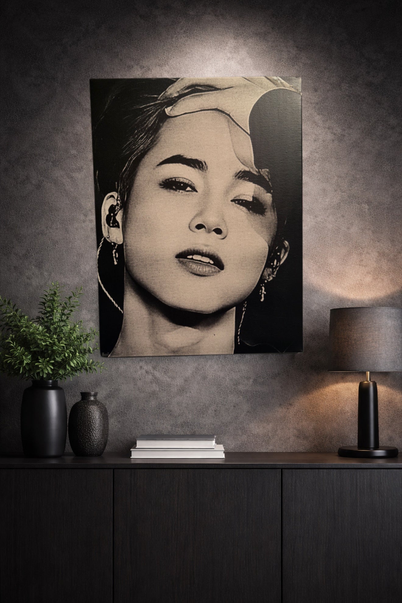 Portrait d’artiste contemporain en noir et blanc – Tableau décoratif 30x40 cm - DesignRomArt