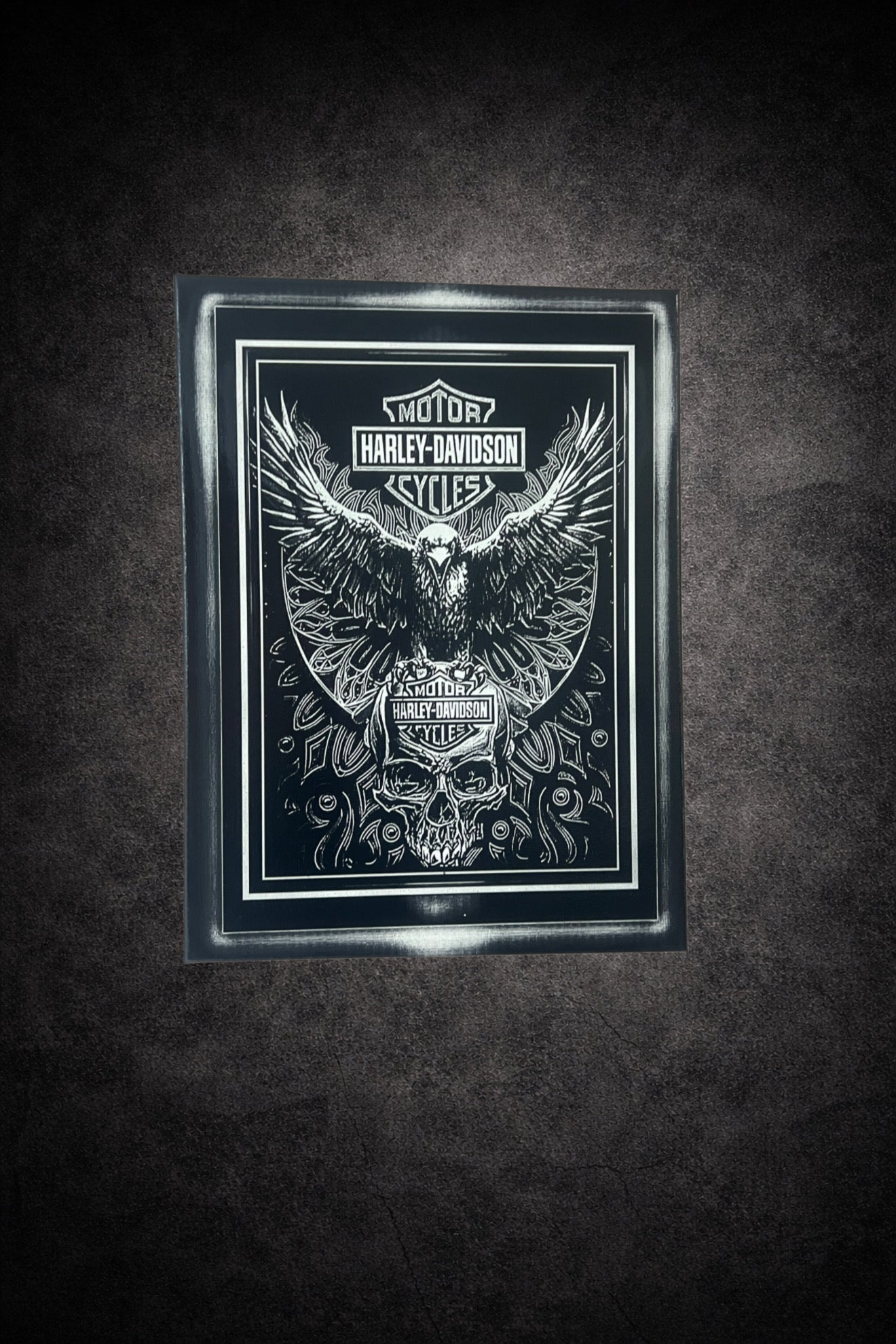 Tableau aigle biker et crâne mécanique noir et blanc