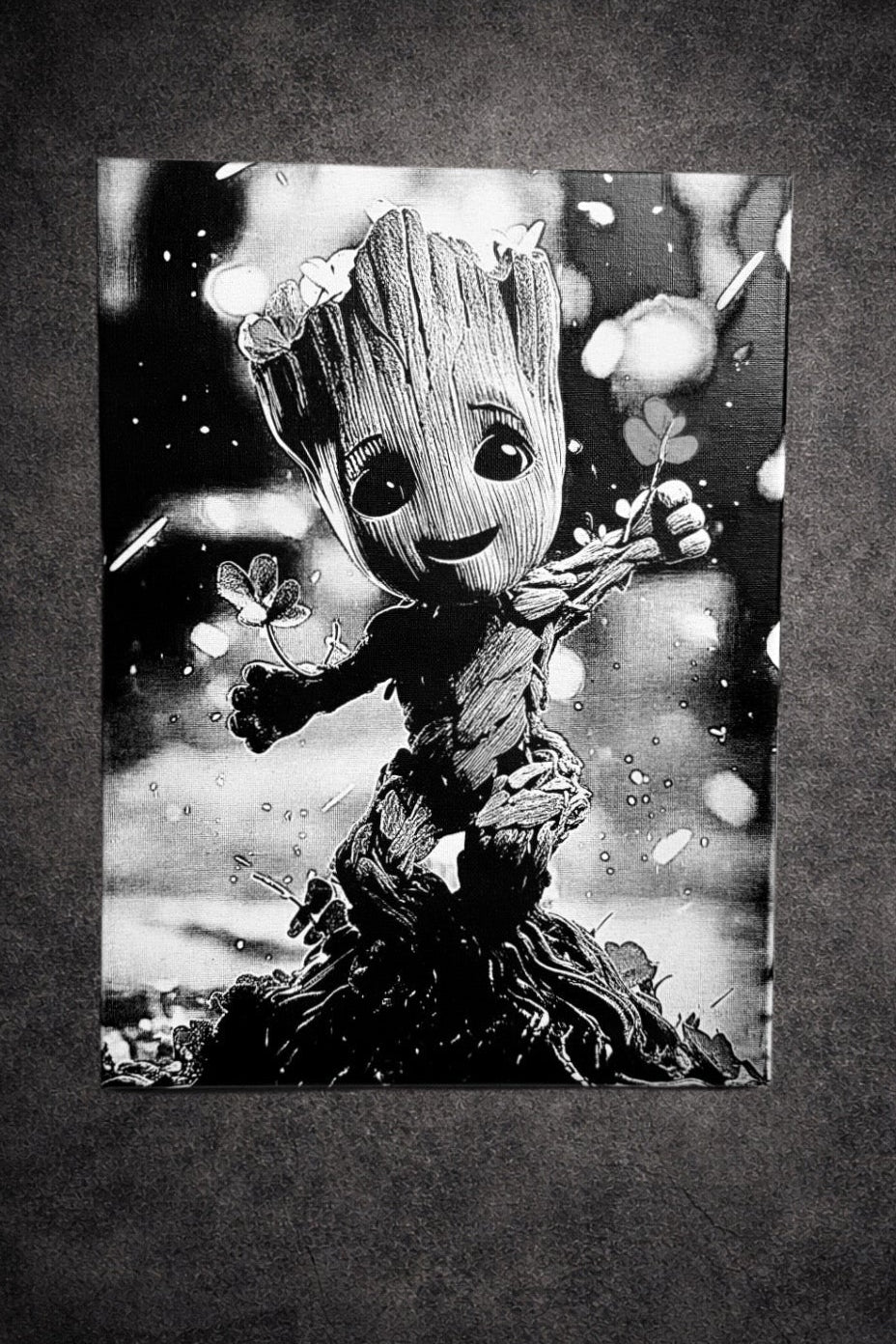 Tableau créature végétale dansante ambiance féerique noir et blanc décoration murale 30x40 cm - DesignRomArt