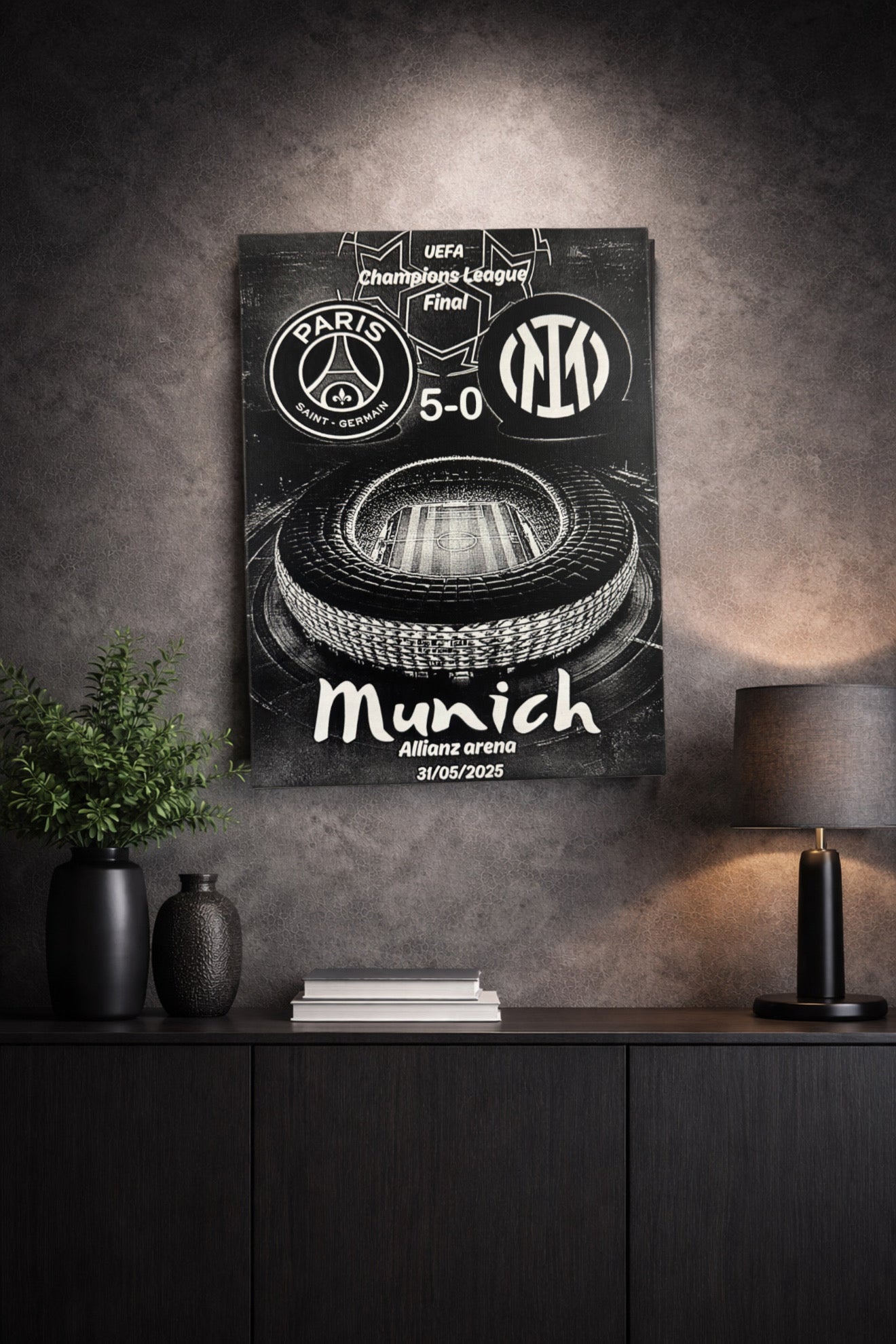 Tableau finale de football dans un grand stade avec score historique noir et blanc – décoration murale sportive 30x40 cm - DesignRomArt