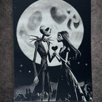 Tableau gothique noir et blanc – Couple fantastique sous la lune – Toile murale 30x40 cm - DesignRomArt