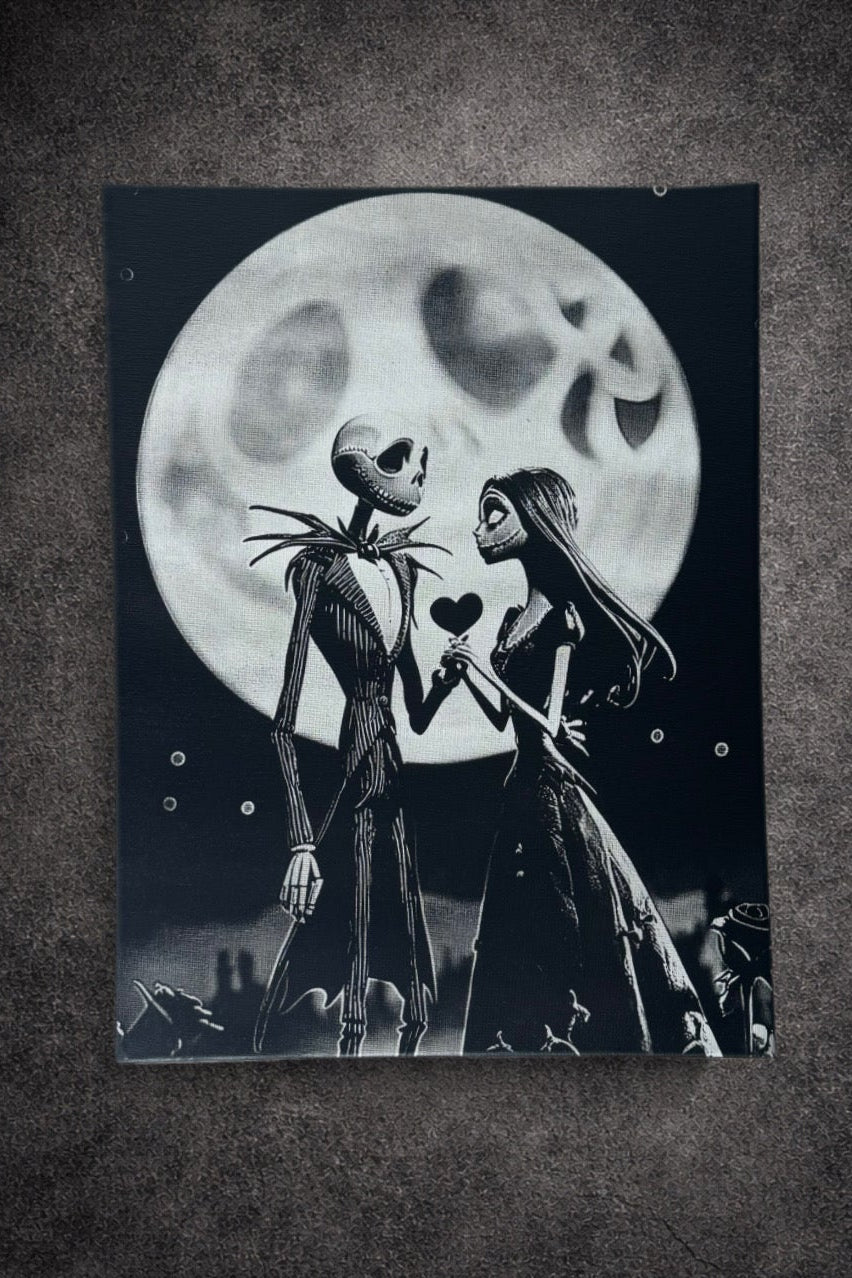 Tableau gothique noir et blanc – Couple fantastique sous la lune – Toile murale 30x40 cm - DesignRomArt
