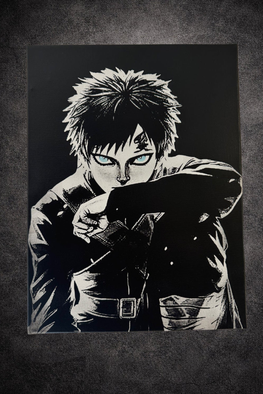 Tableau guerrier sombre au regard perçant noir et blanc – décoration murale 30x40 cm - DesignRomArt