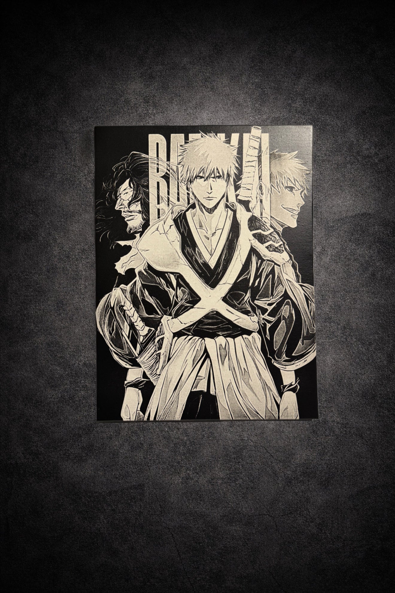 Tableau noir et blanc montrant un guerrier spirituel tenant son sabre