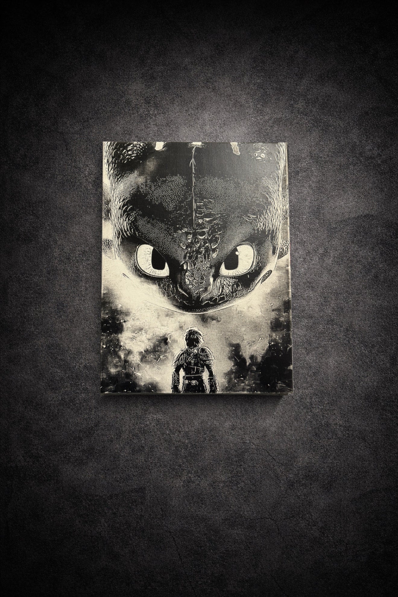 Tableau manga noir et blanc représentant un lien protecteur entre un personnage et un dragon, art mural sur toile 30x40 cm