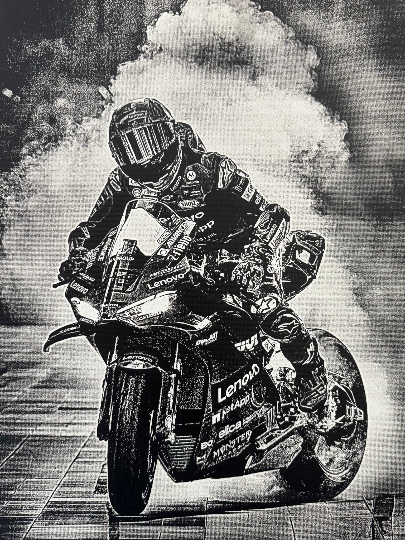 Tableau Marc Marquez MotoGP burn de victoire Ducati décoration murale moto course noir et blanc 30x40 cm - DesignRomArt