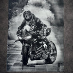 Tableau Marc Marquez MotoGP burn de victoire Ducati décoration murale moto course noir et blanc 30x40 cm - DesignRomArt