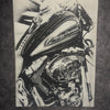 Tableau moteur de moto custom en gros plan style industriel sombre noir et blanc décoration murale 30x40 cm - DesignRomArt