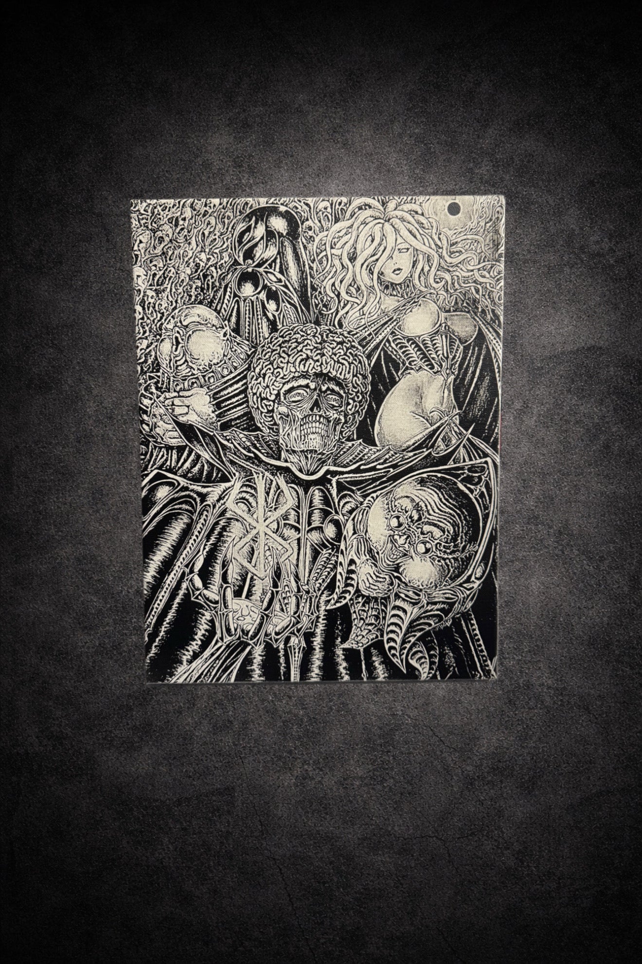 Tableau mural noir et blanc scène occulte et entités mystiques