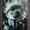 Tableau portrait extatique énergie libérée noir et bleu – décoration murale moderne 30x40 cm - DesignRomArt