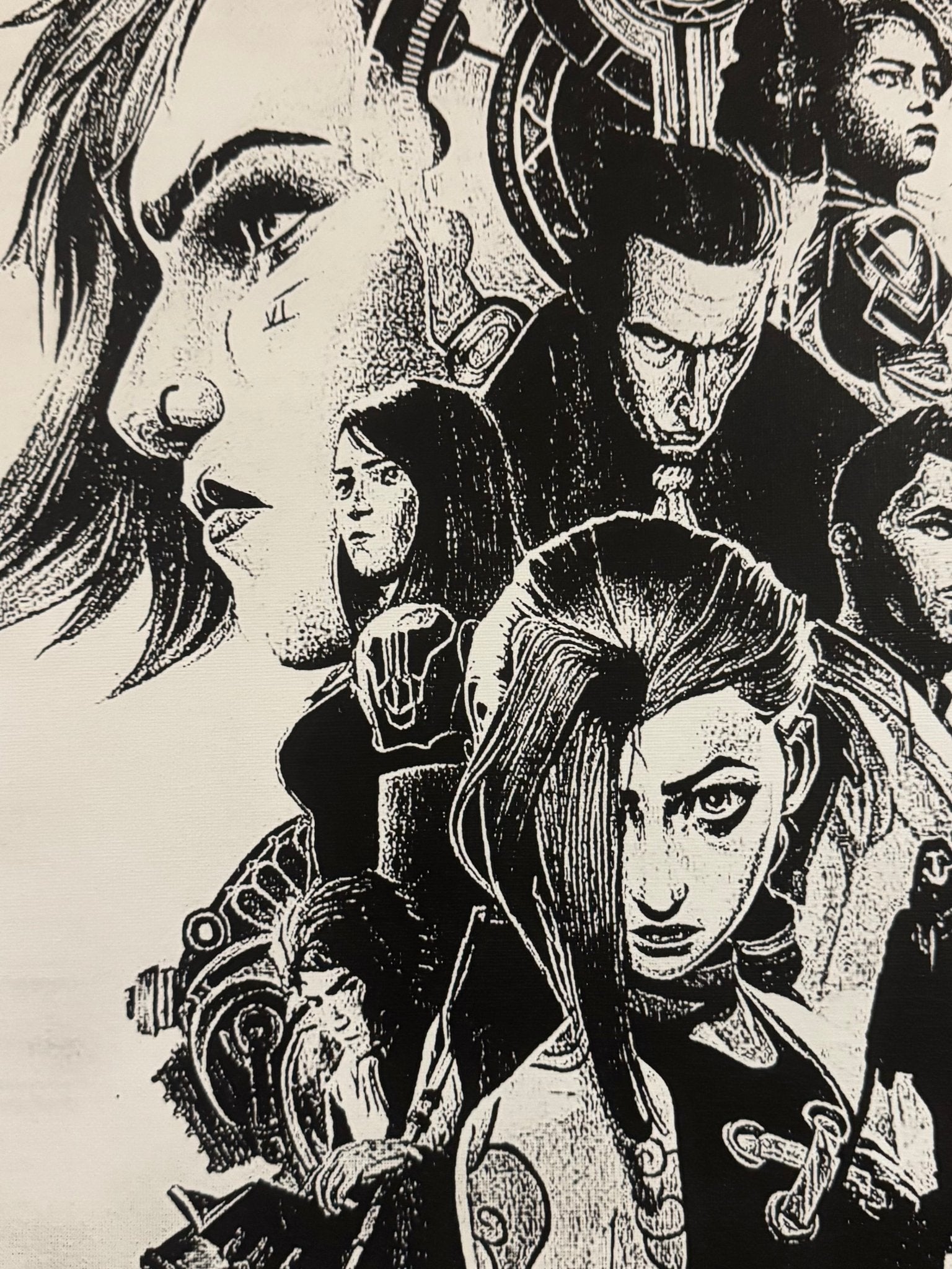 Tableau portrait héroïnes cité industrielle univers rivalité noir et blanc décoration murale 30x40 cm - DesignRomArt