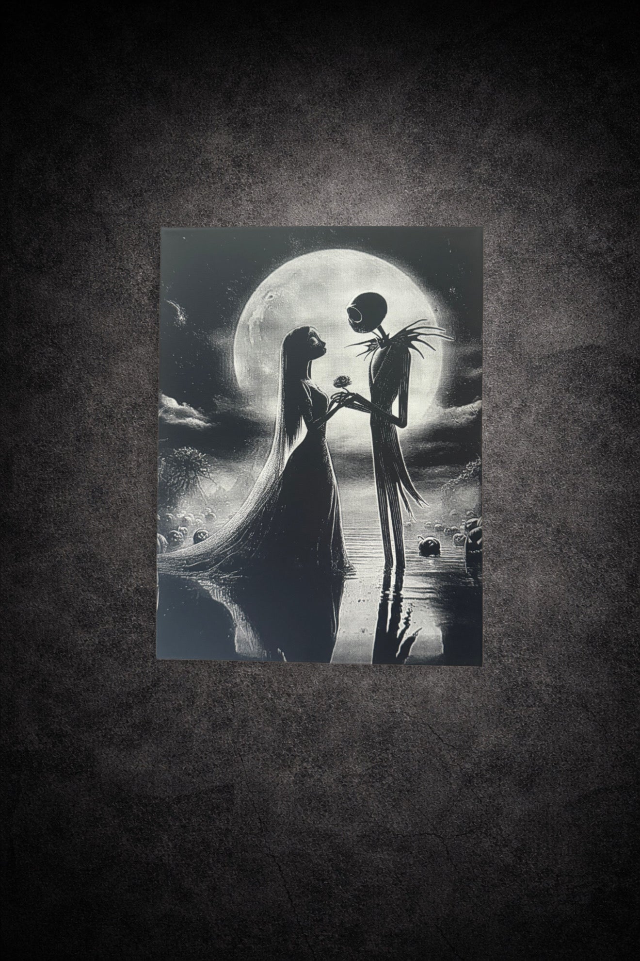 Tableau couple face à la lune en noir et blanc – art gothique romantique 30x40 cm