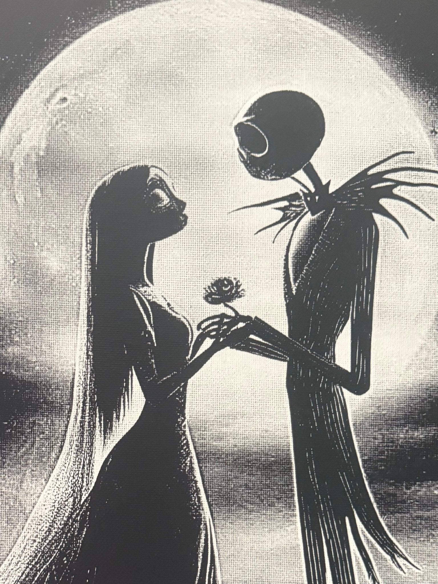 Tableau romantique gothique noir et blanc – Couple sous la lune – Toile murale 30x40 cm - DesignRomArt